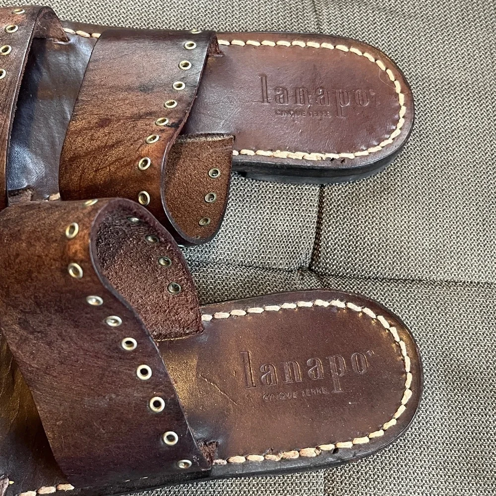🧋Adorable leather sandals flats from Italy brown size 6